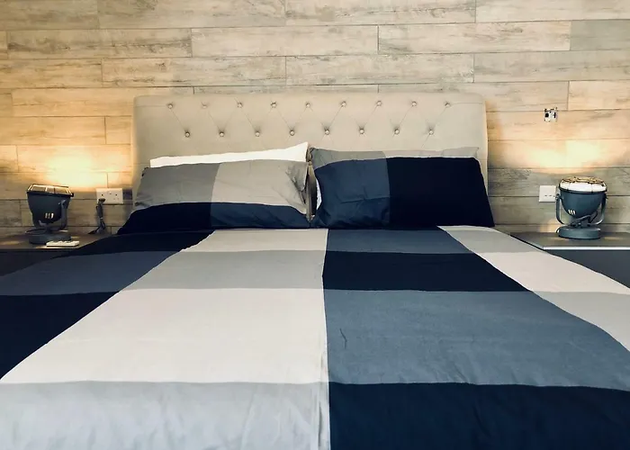 Holiday Townhouse In Sliema Centre