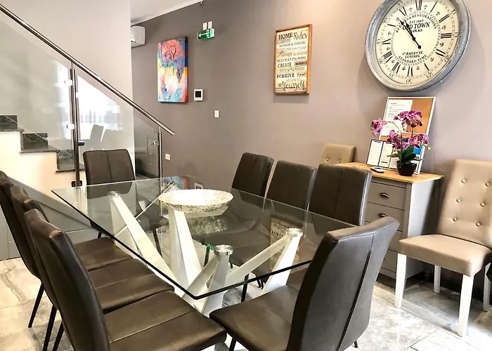 Holiday Townhouse In Sliema Centre