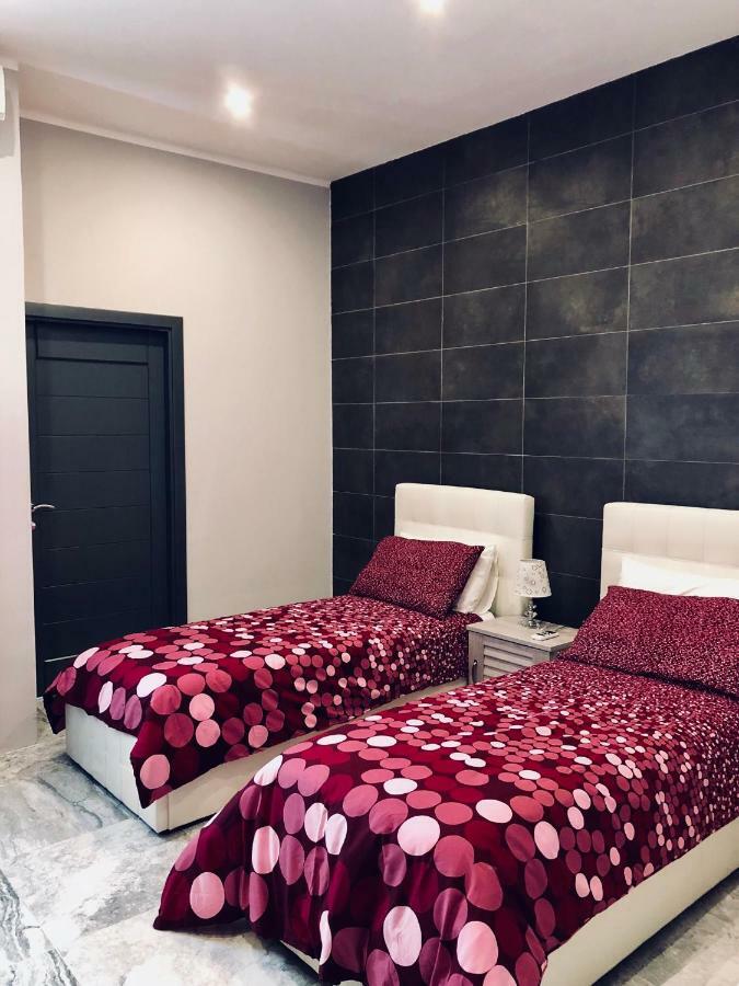 Townhouse In Centre Nyaraló Sliema